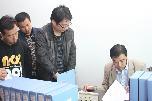 審核組分組對黨建質(zhì)量管理體系運行情況進行內(nèi)部審核 審核組分組對黨建質(zhì)量管理體系運行情況進行內(nèi)部審核